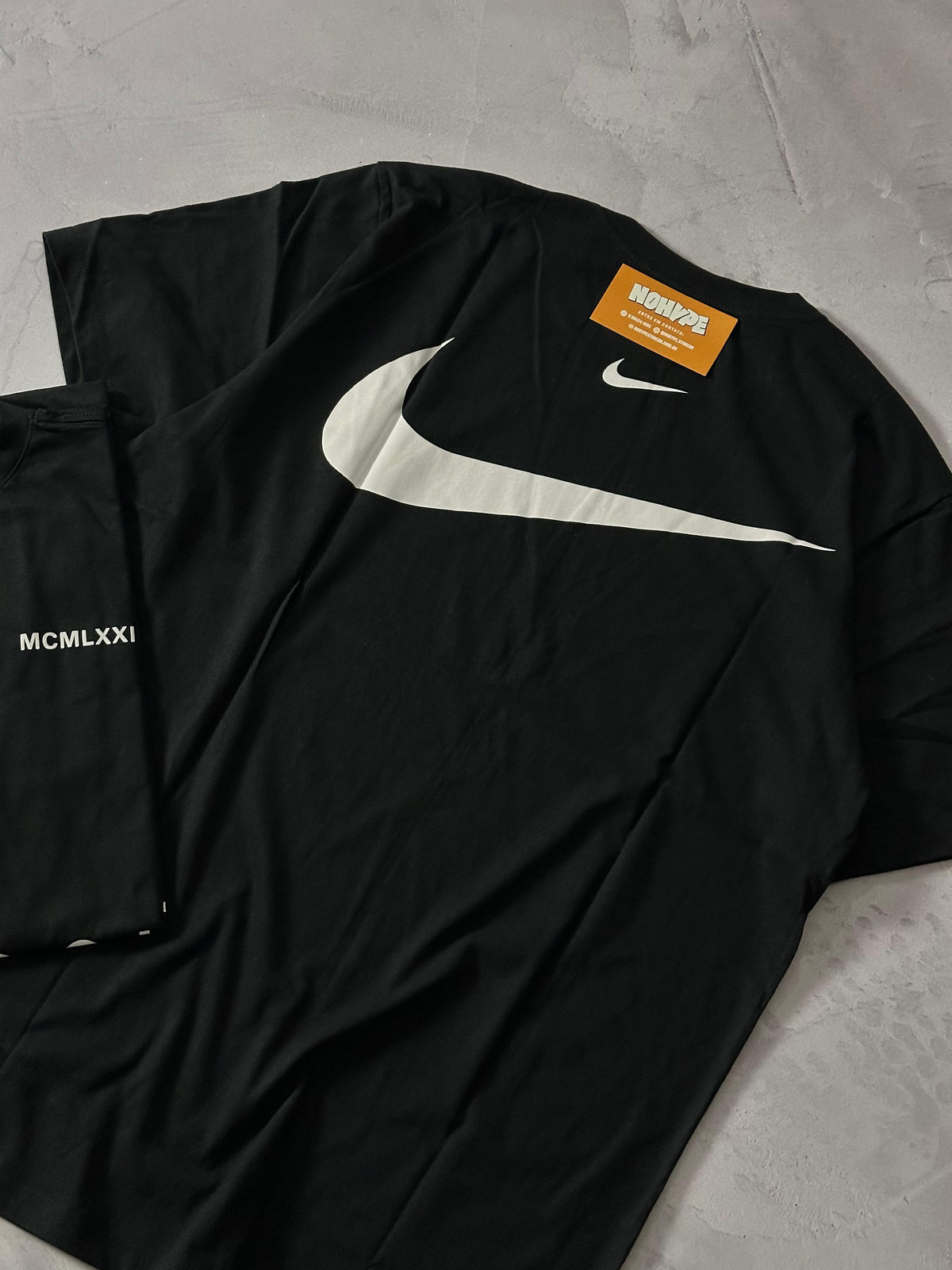 Camiseta Nike Double Swoosh - Preto