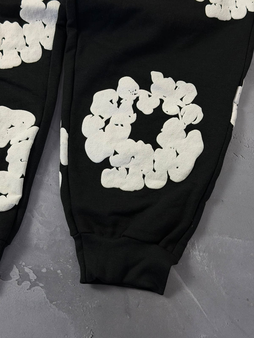 Calça Moletom Denim Tears - Preta