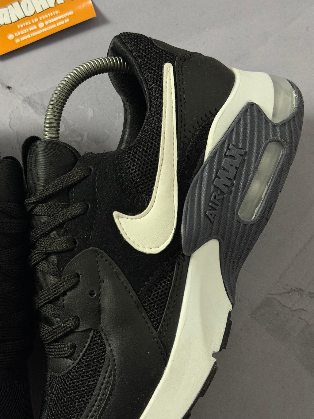 Tênis Nike Air Max Excee - Preto/Branco
