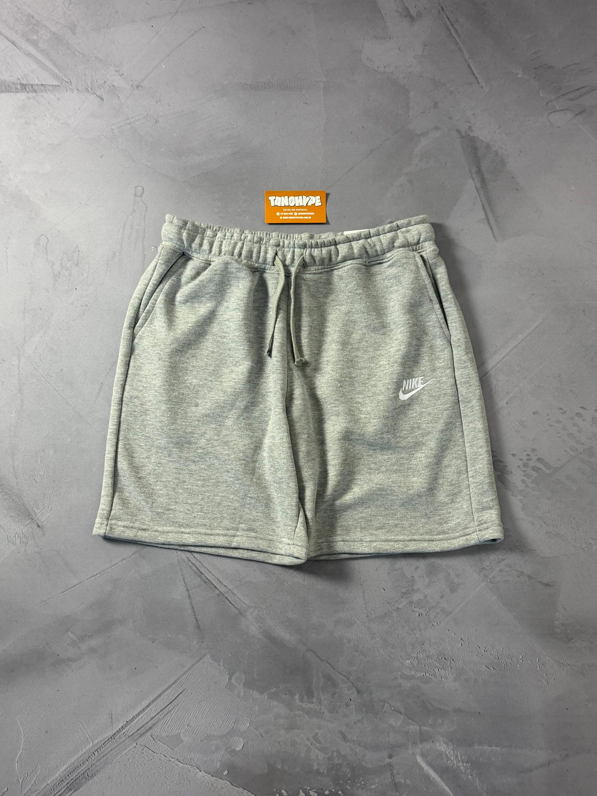 Shorts Moletom Nike Sportswear - Cinza