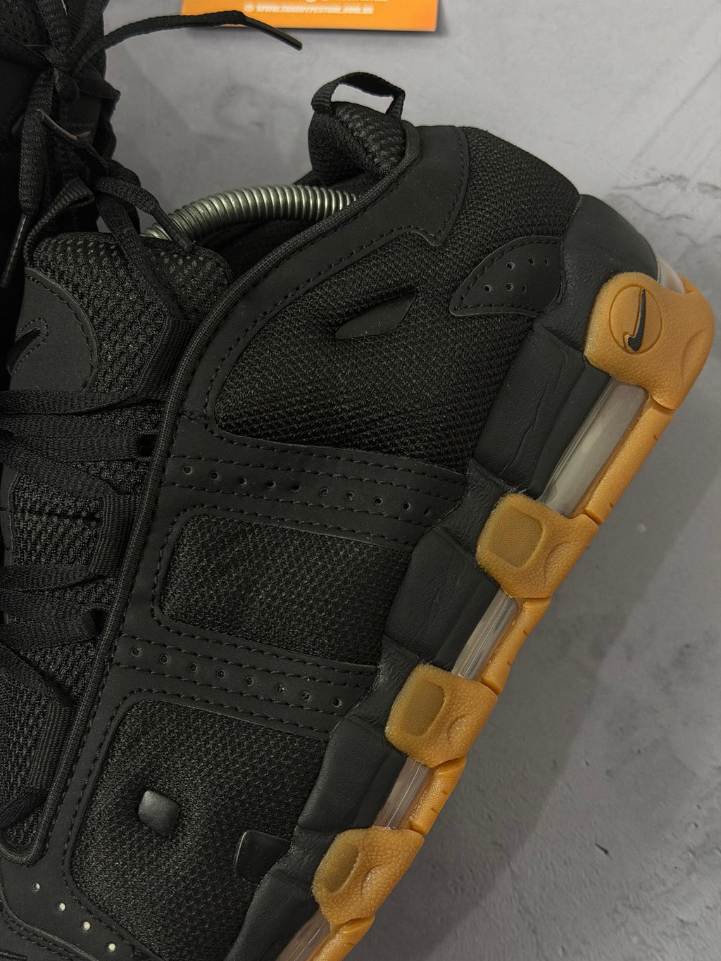 Tênis Nike Air More Uptempo Low - Black Gum