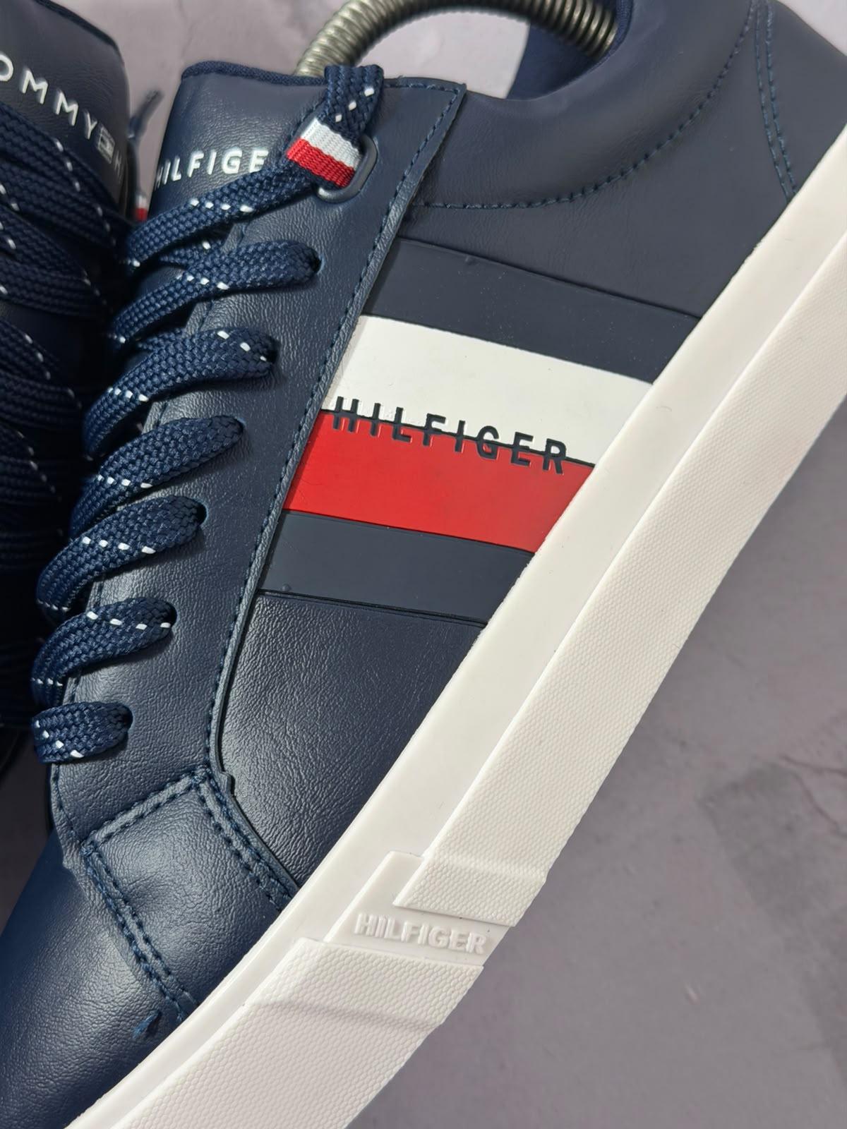Tênis Tommy Hilfiger Dino - Azul Marinho