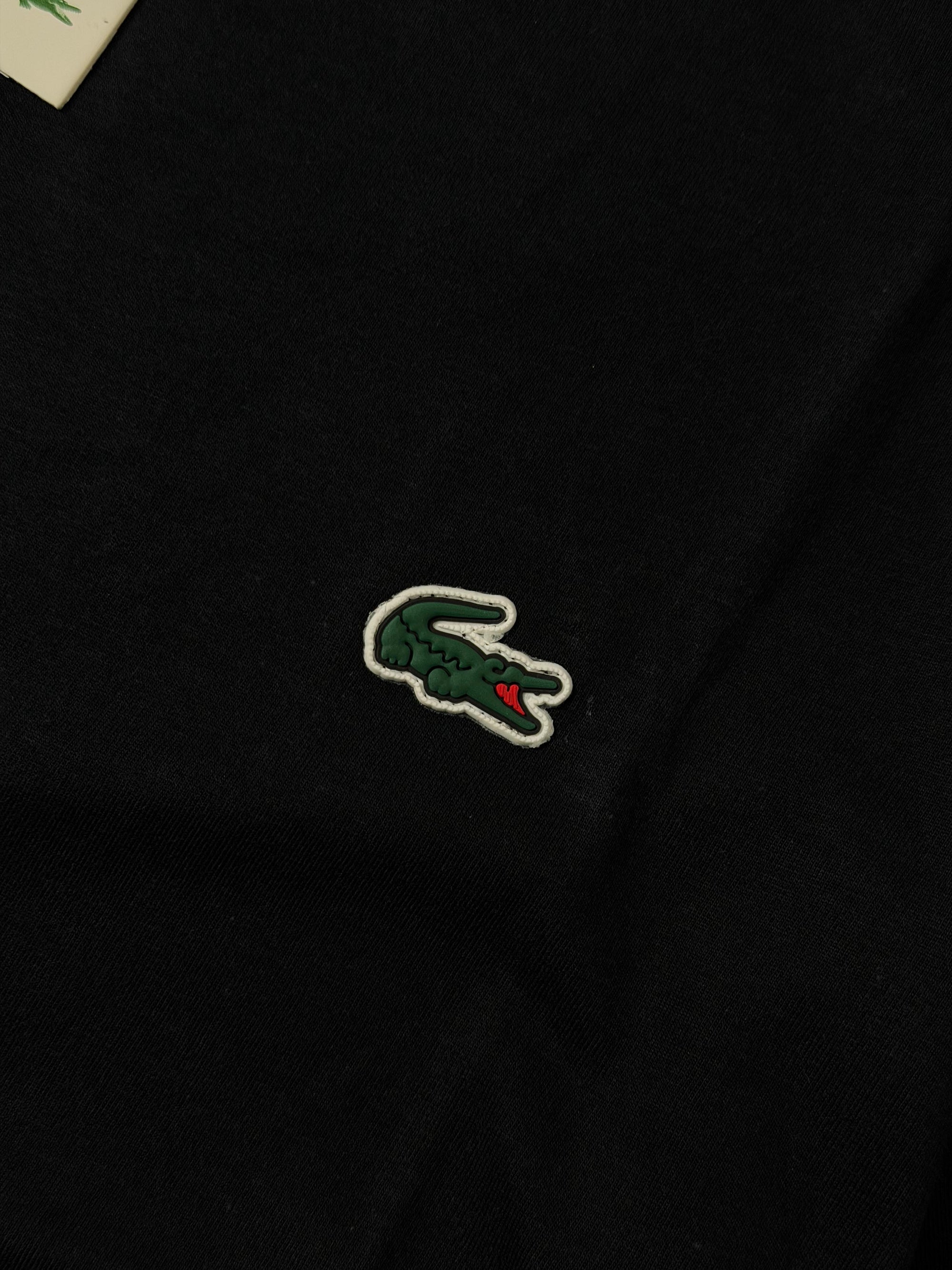 Camiseta Lacoste - Preta