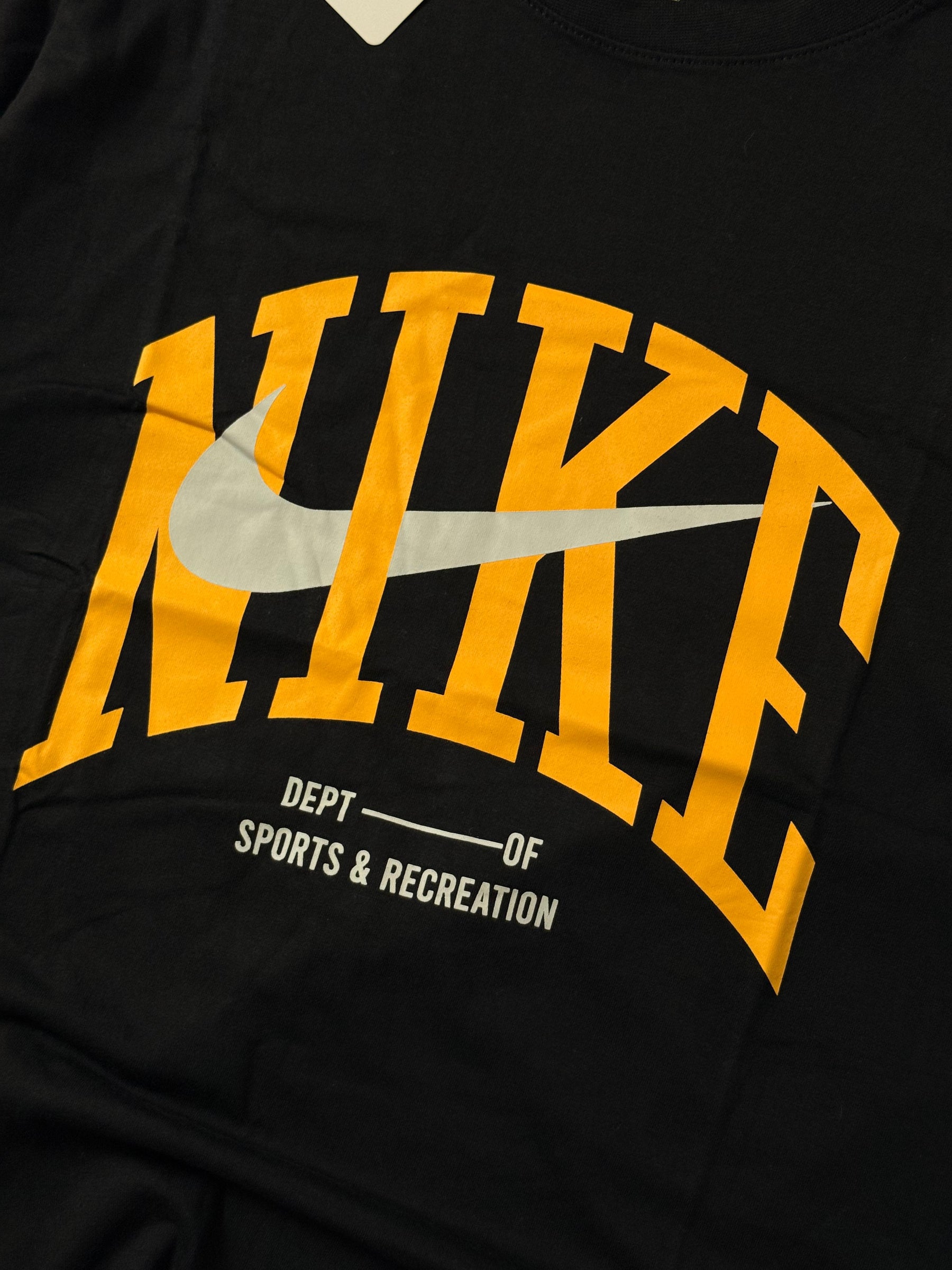 Camiseta Nike Sports & Recreations - Preta