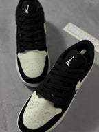 Tênis Nike Air Jordan Low 1 - Black/White