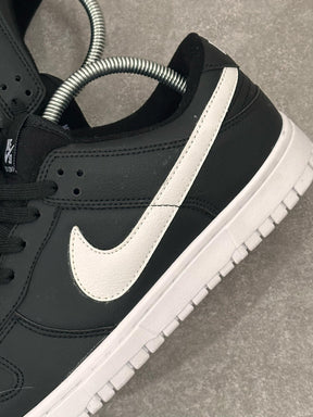 Tênis Nike Dunk Sb Low - Preto/Branco