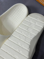 Chinelo Slide Lacoste - OffWhite
