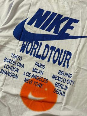 Camiseta Nike World Tour 2.0 - Branco
