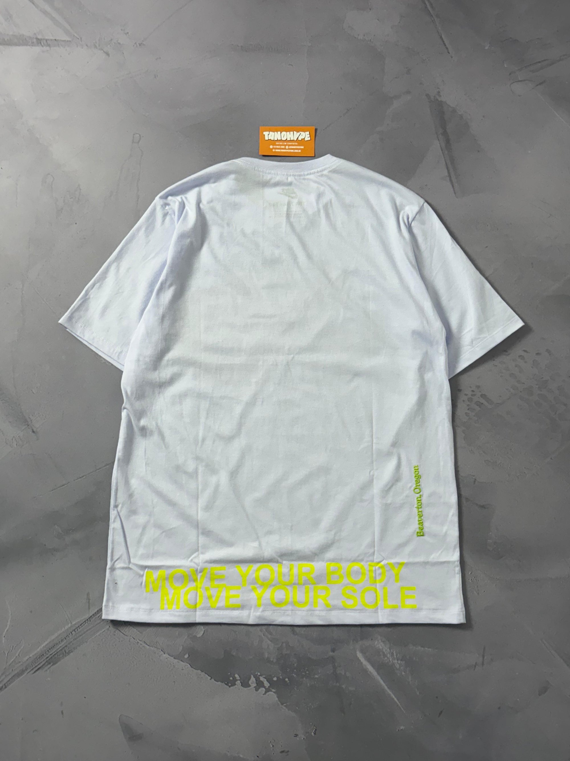 Camiseta Nike World Tour - Branco