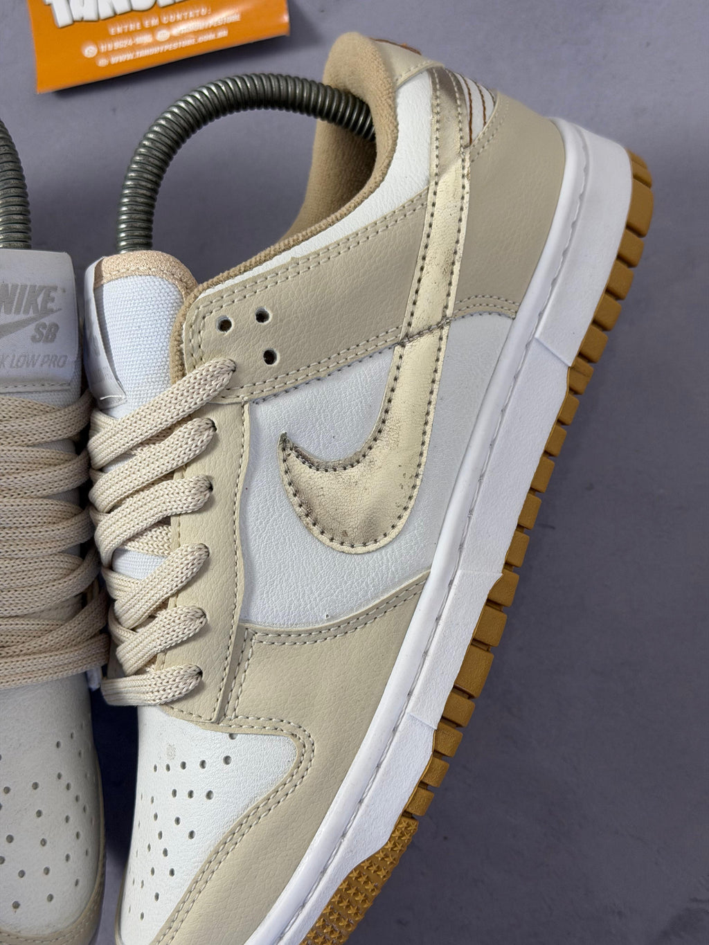 Tênis Nike Dunk - Dourado