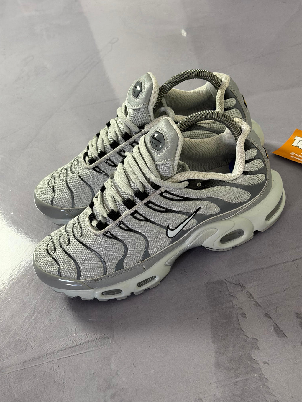 Tênis Nike Air Max Plus TN - Wolf Grey