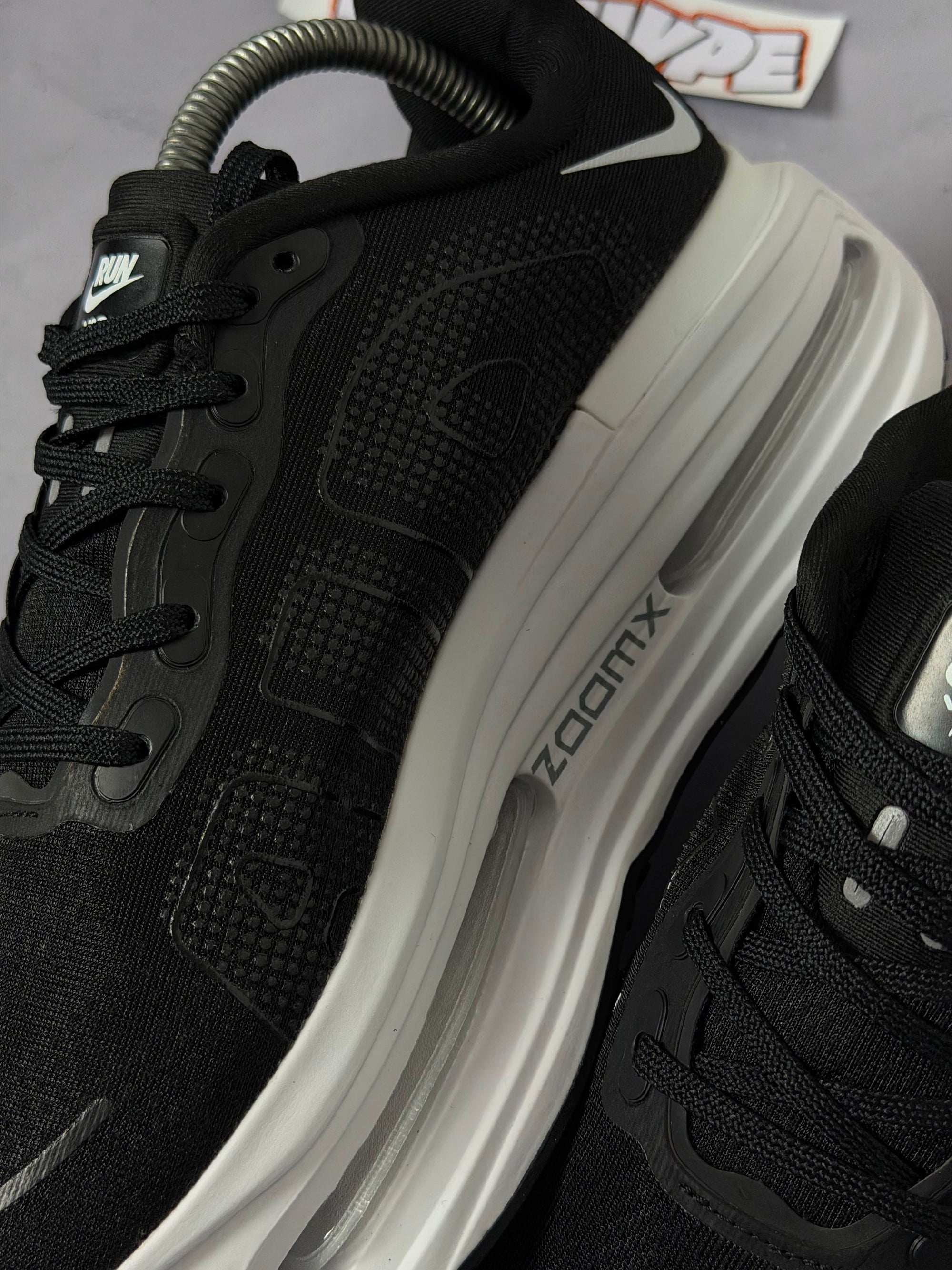 Tênis Nike Vomero - Black White