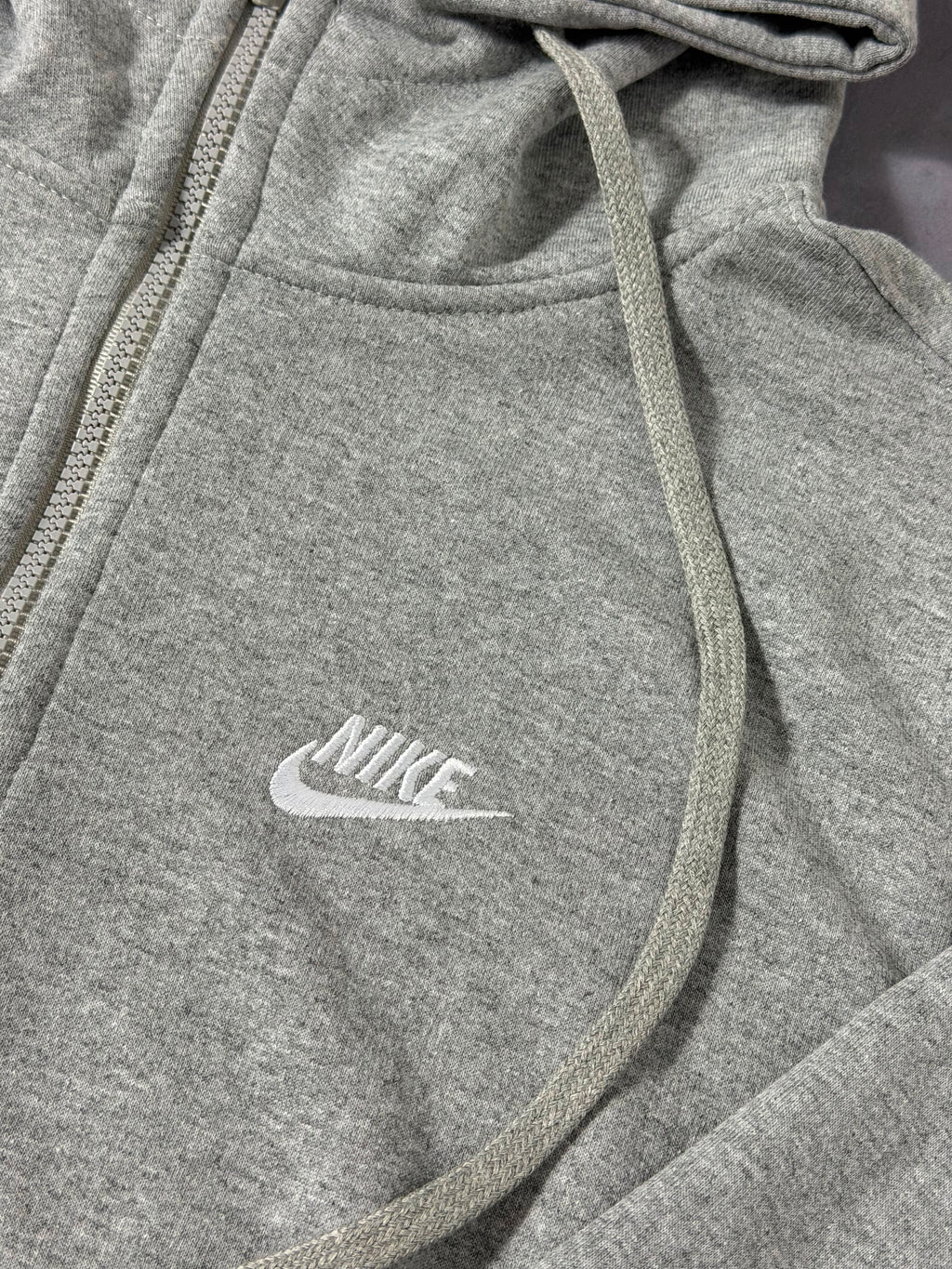 Moletom Nike Club C/Zíper - Cinza