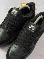 Tênis Nike Dunk - All Black