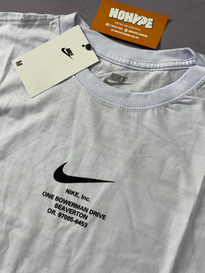 Camiseta Nike By Swoosh - Branca