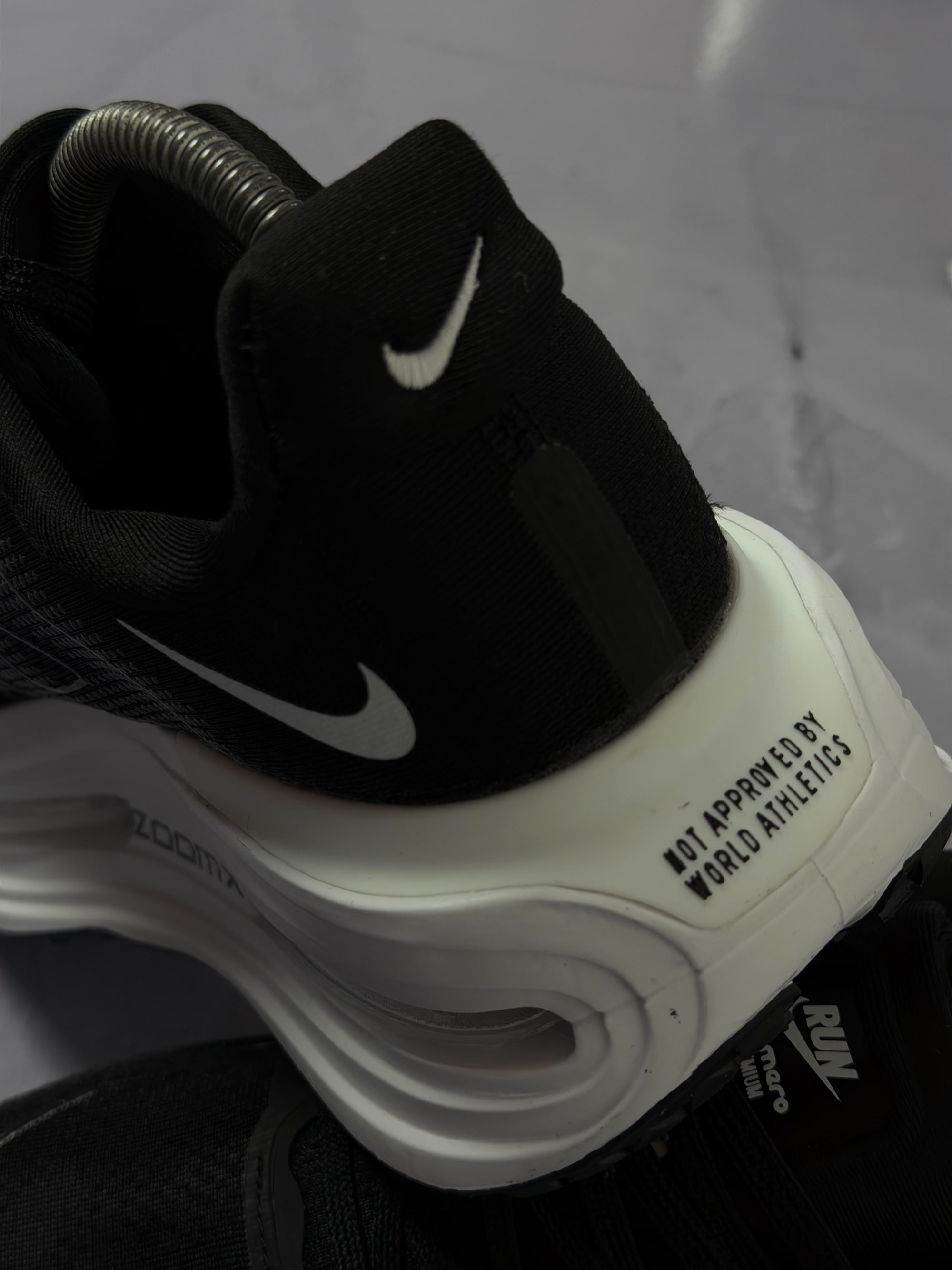 Tênis Nike Vomero - Black White