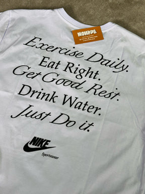 Camiseta Nike Daily - Branca