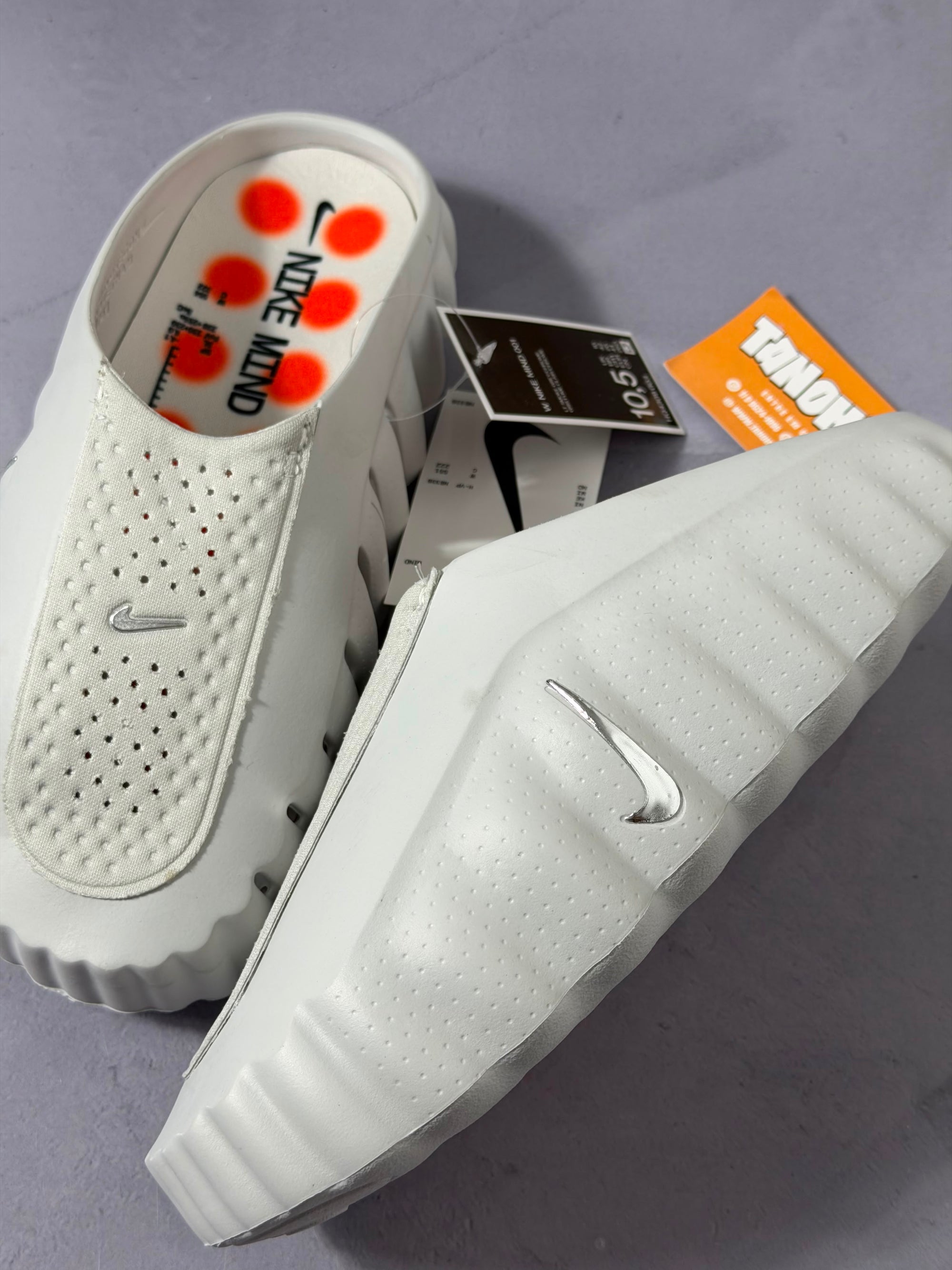 Chinelo Slide Nike Mind 001 - Cinza
