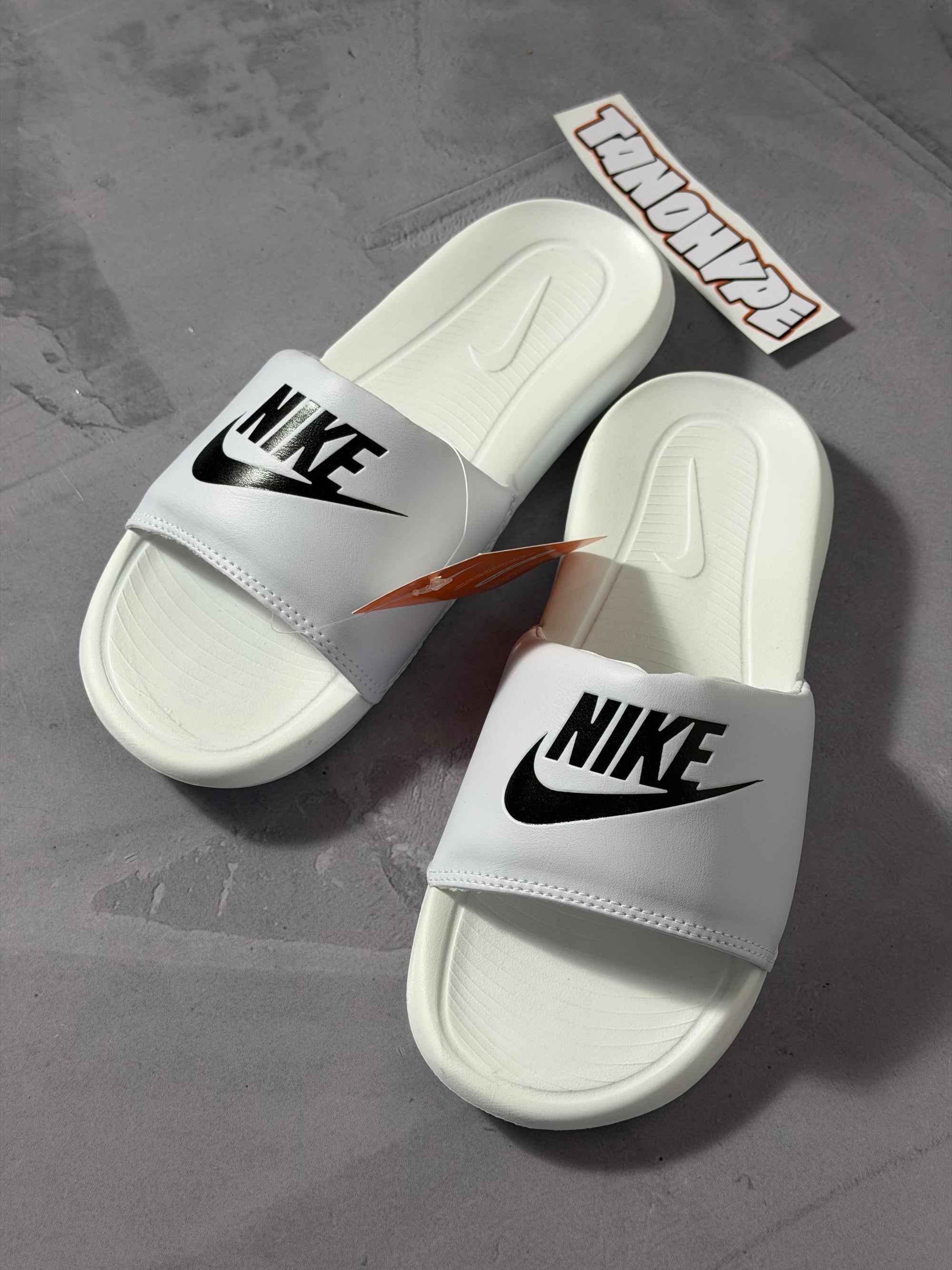 Chinelo Slide Nike Victori - Branco