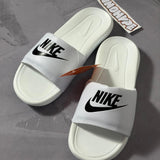 Chinelo Slide Nike Victori - Branco