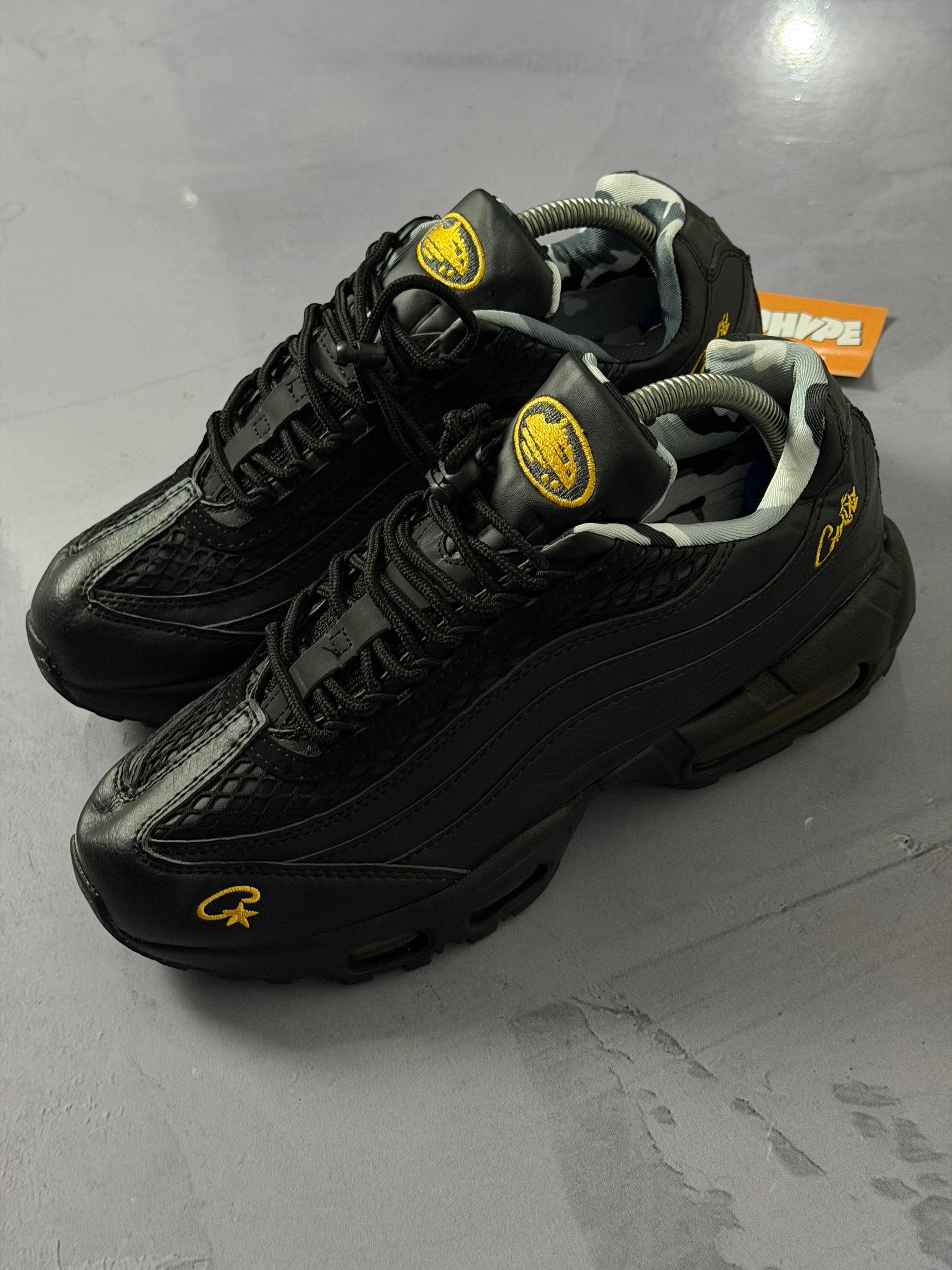 Tênis Nike Air Max 95 Corteiz - Preto e Amarelo