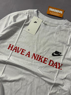 Camiseta Nike Have Day - Branco