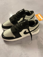 Tênis Nike Air Jordan Low 1 - Cinza/Branco