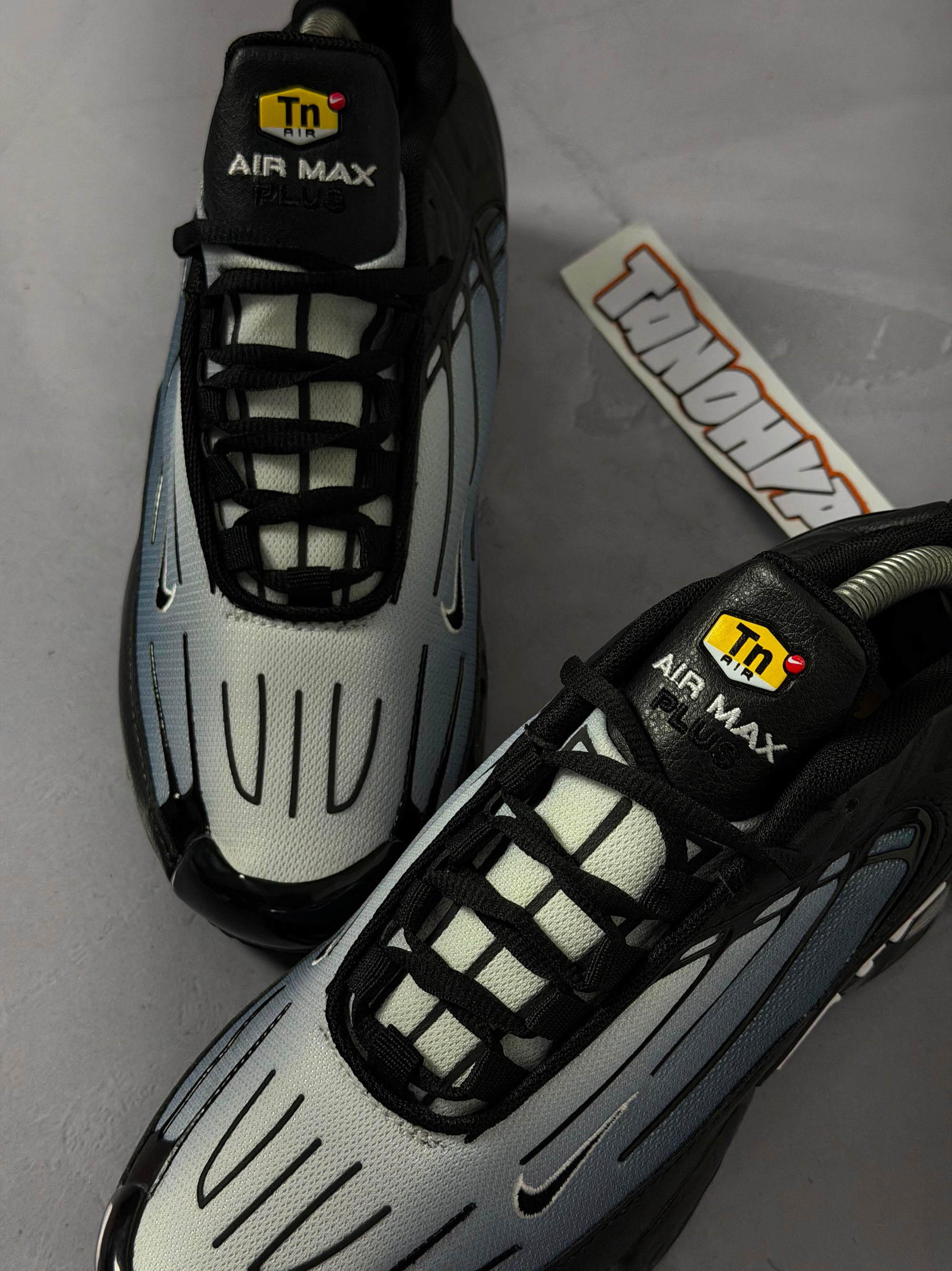 Tênis Nike Air Max Plus TN 3 - Black White