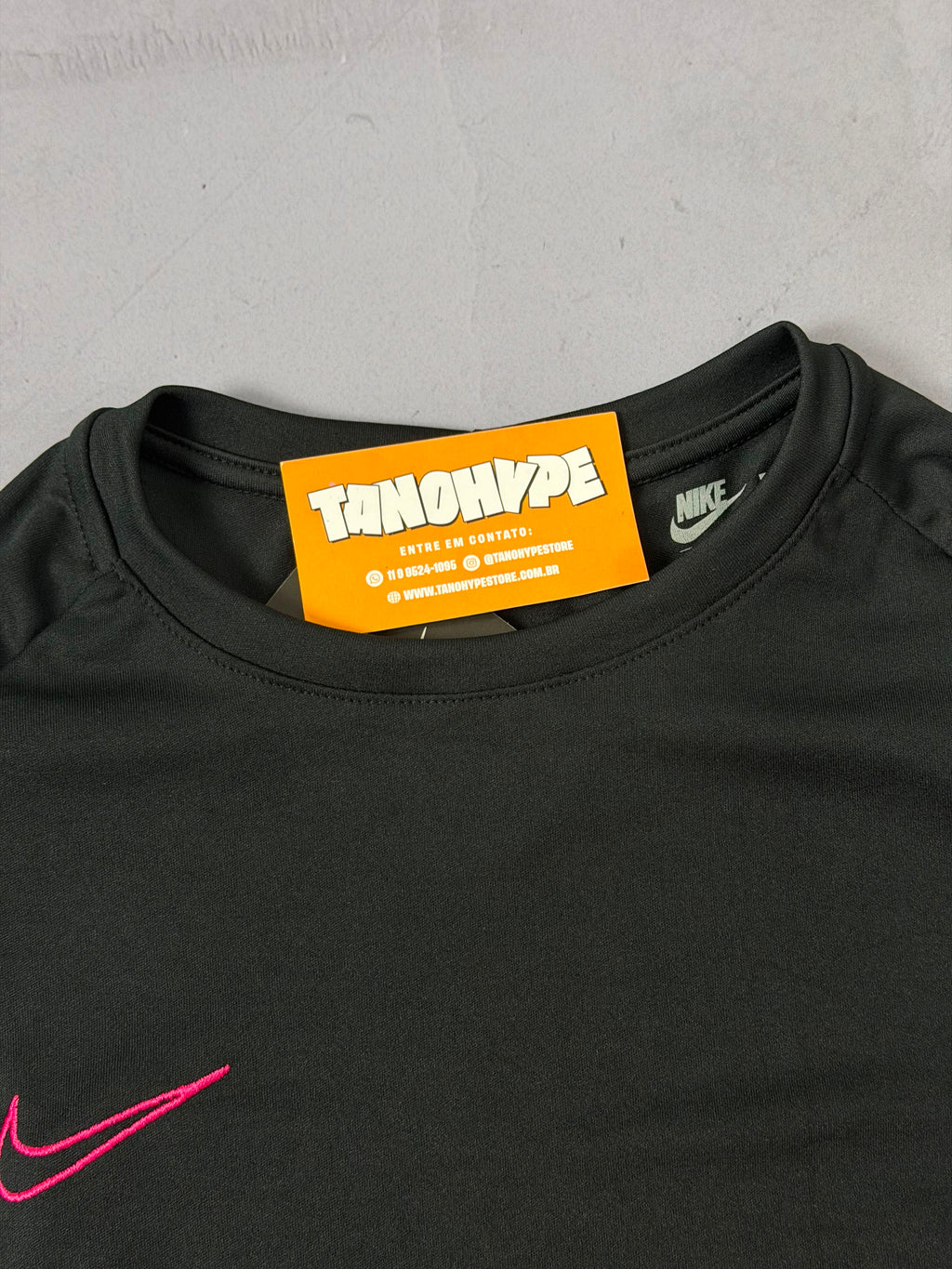 Camiseta Nike Dri Fit Academy 2021 - Preta/Rosa