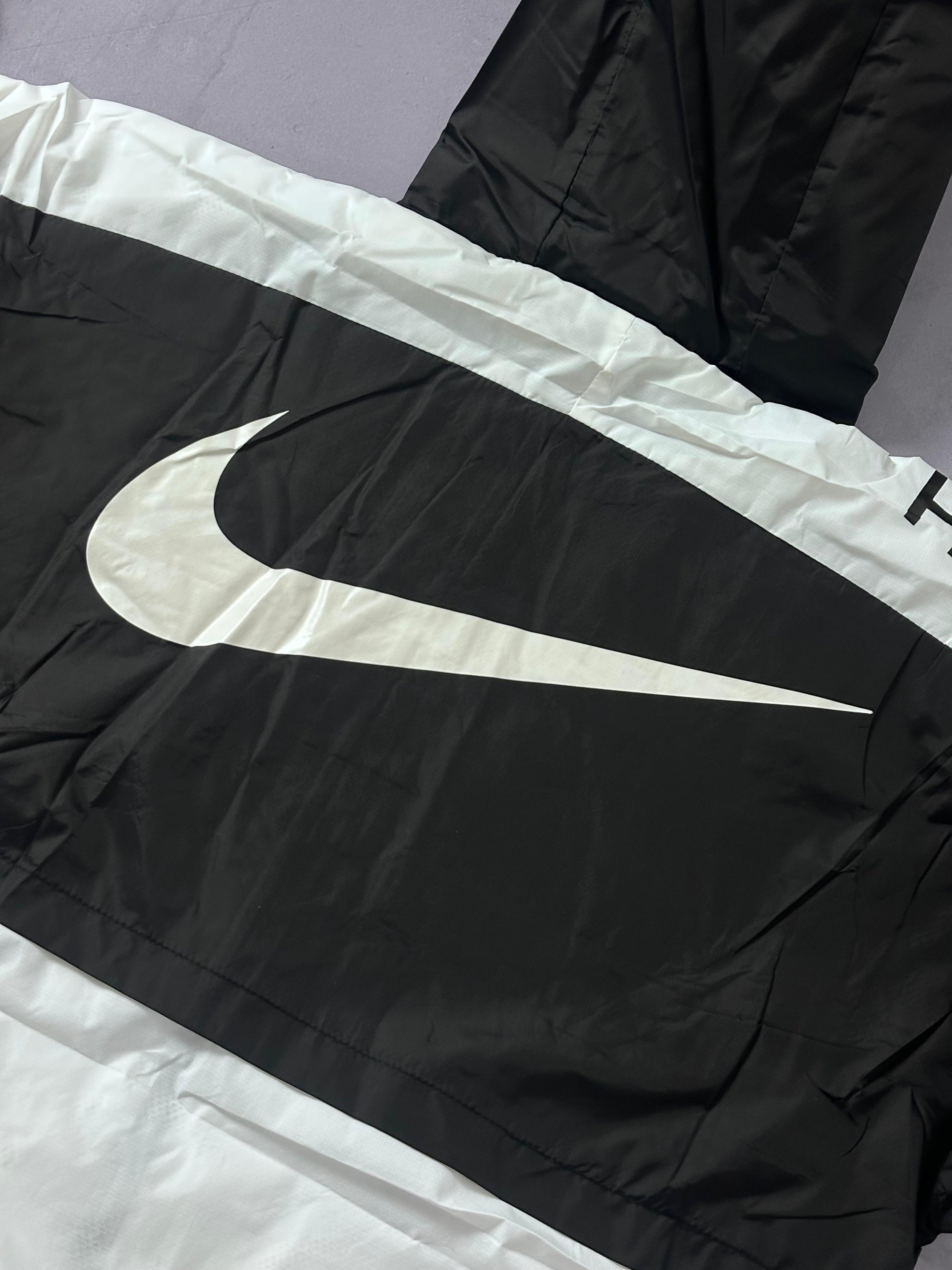 Corta Vento Nike Swoosh - Preto