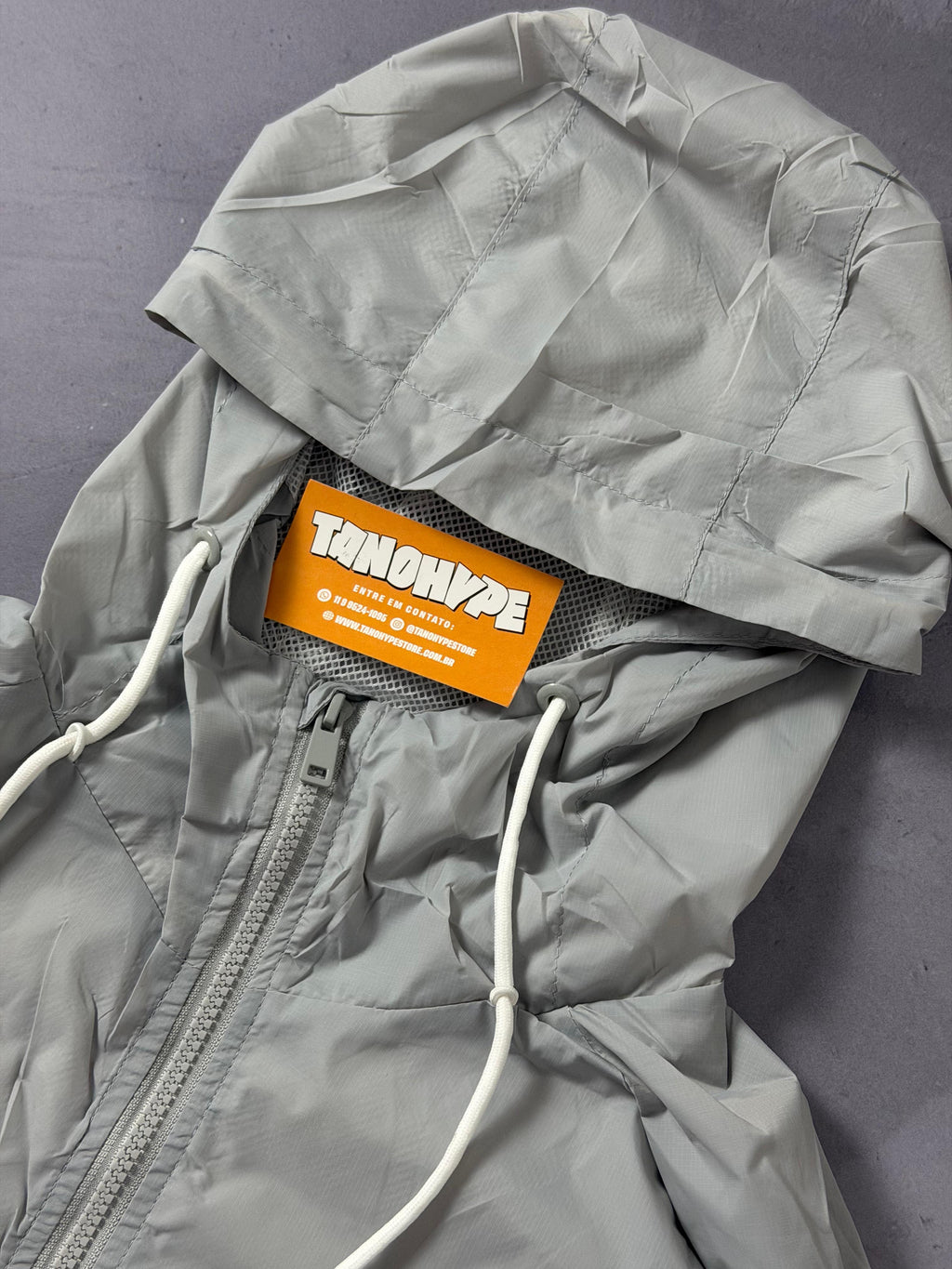 Corta Vento Nike Windrunner - Preto e Cinza