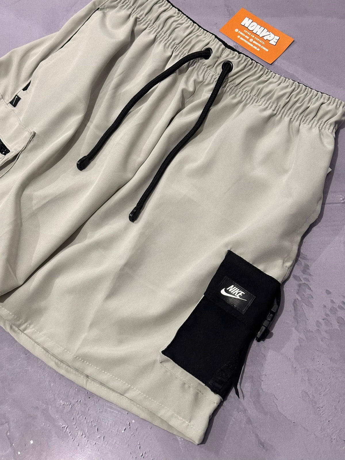 Shorts Tactel Cargo Nike - Cinza/Preto