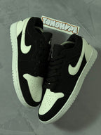Tênis Nike Air Jordan Low 1 - Black/White