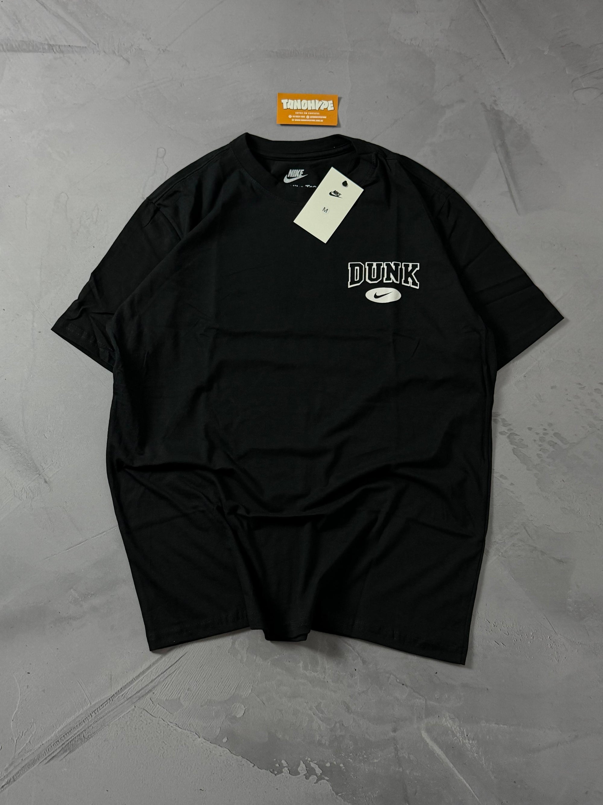 Camiseta Nike Dunk - Preto