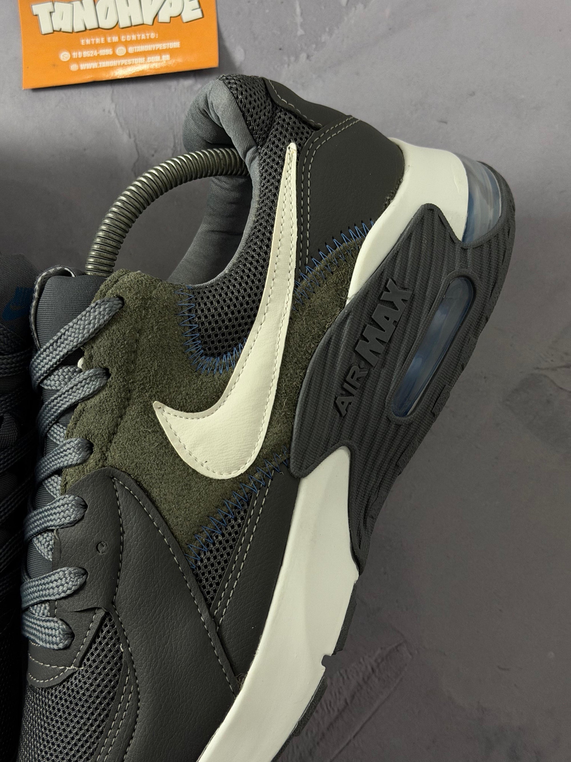 Tênis Nike Air Max Excee - Cinza