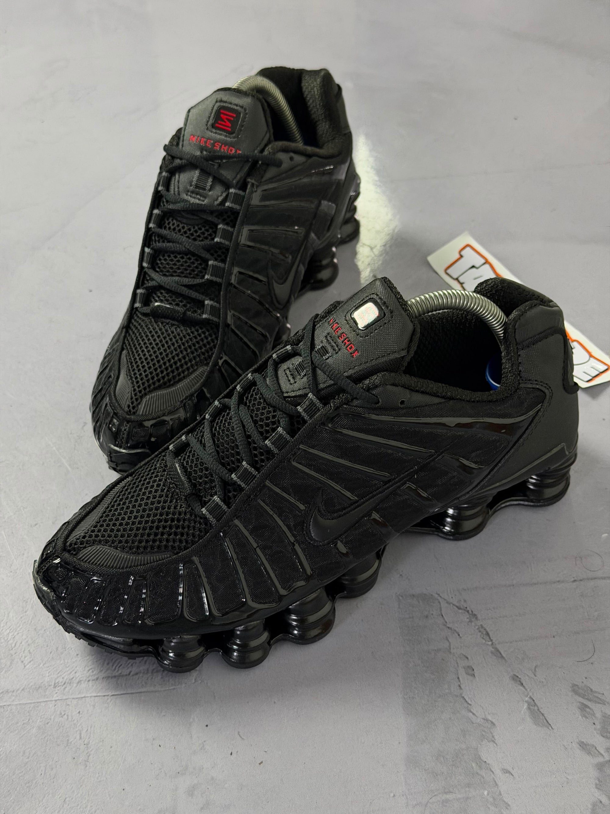 Tênis Nike Shox 12 Molas - Preto