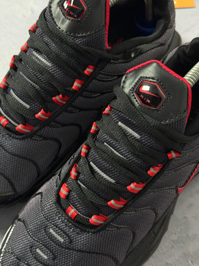 Tênis Nike Air Max Plus TN - Drácula