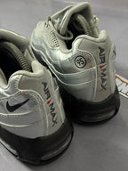 Tênis Nike Air Max 95 x Total 90 - Cinza