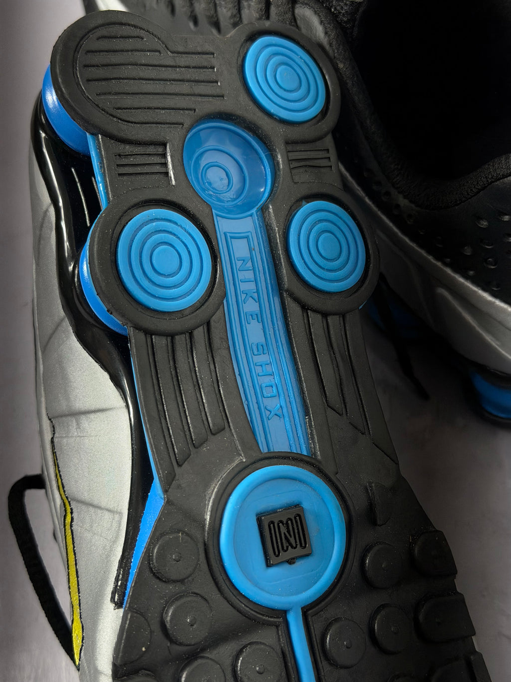 Tênis Nike Shox R4 - Seleção BRA