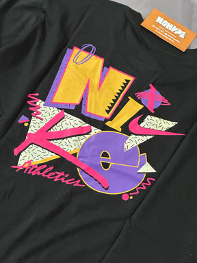 Camiseta Nike Athletics - Preta