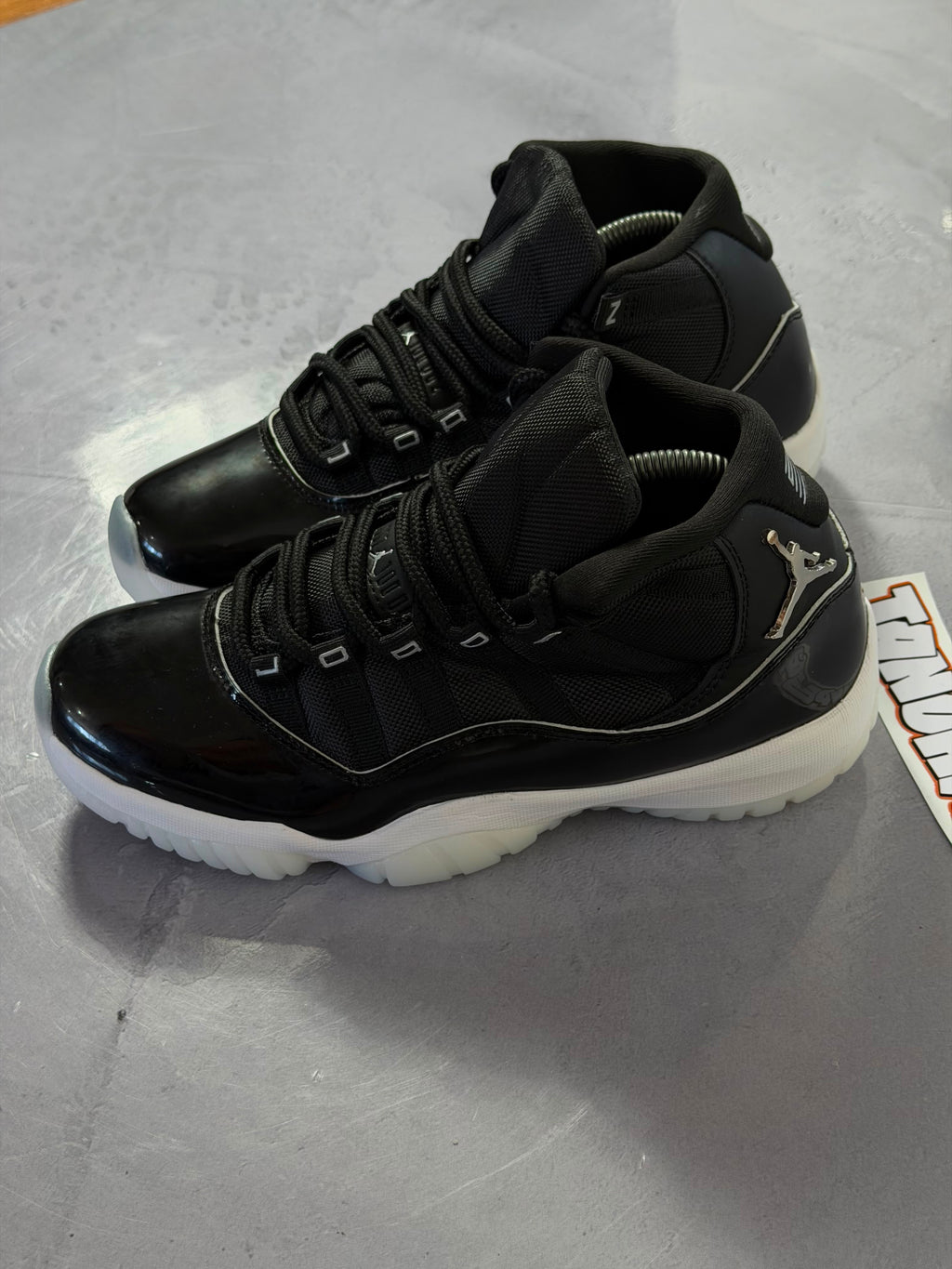 Tênis Nike Air Jordan 11 - Black