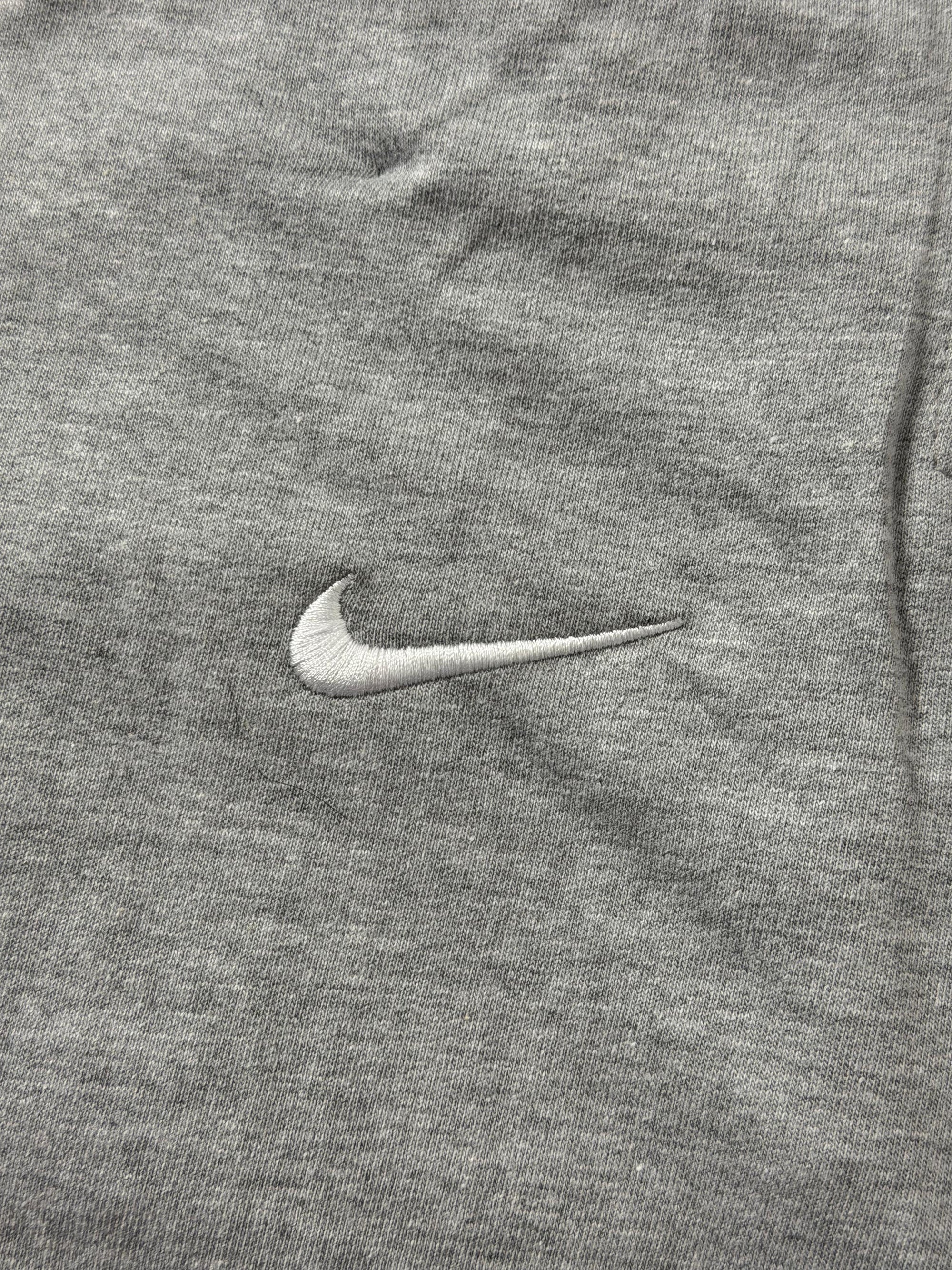 Shorts Moletom Nike Essentials - Cinza