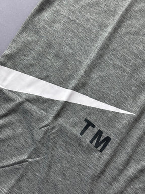Camiseta Nike Big Swoosh TM - Cinza