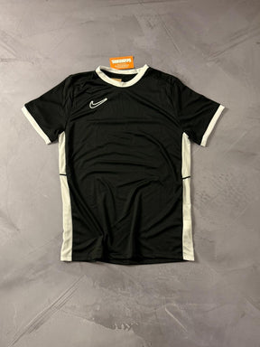 Camiseta Nike Dri Fit Academy 25 - Preta