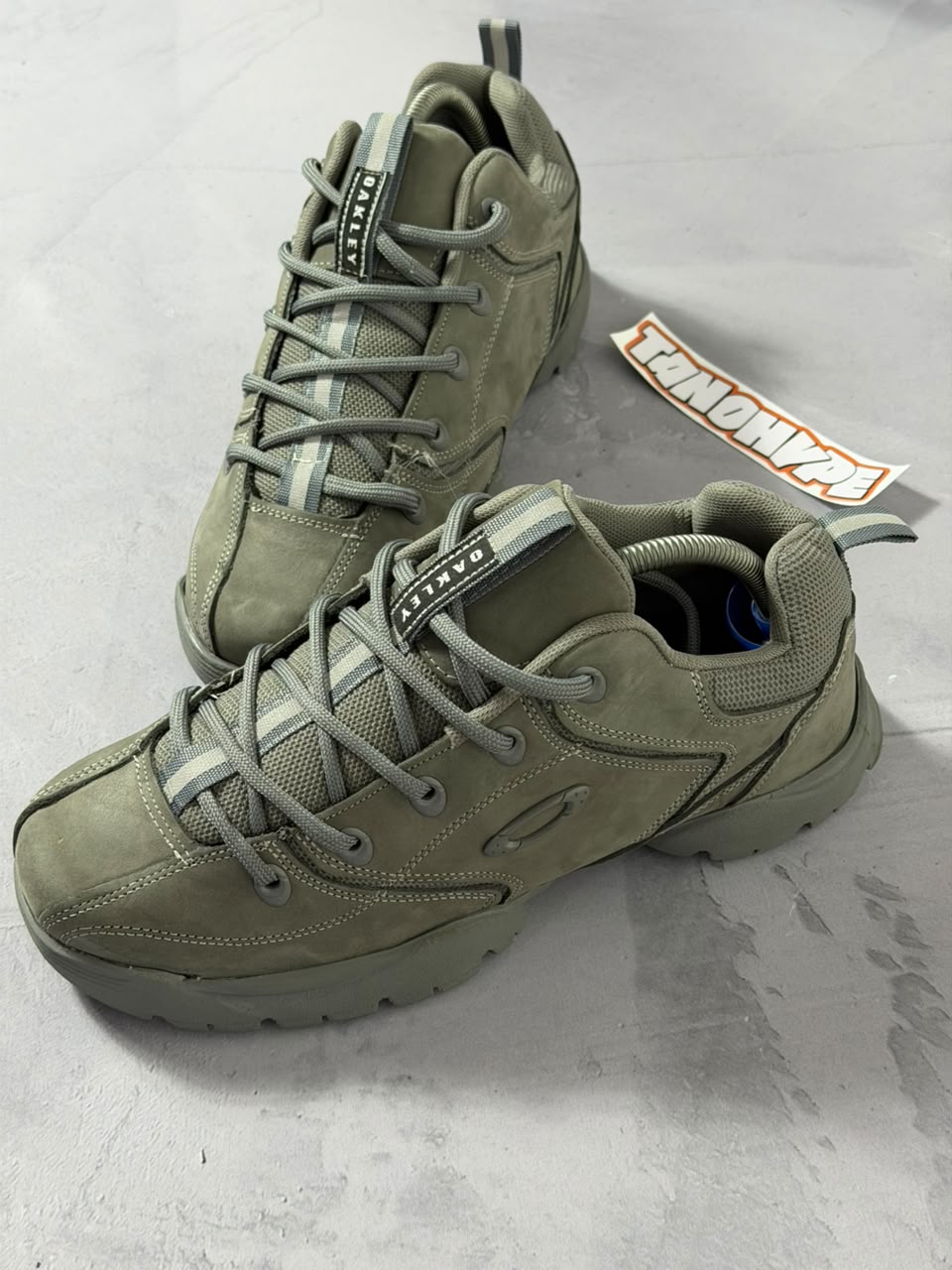 Tênis Oakley Flack 365 2 - Cinza