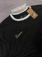 Camiseta Nike Academy 26 - Preto/Cinza/Branco