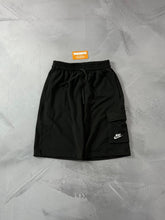 Shorts Moletom Nike Cargo - Preto