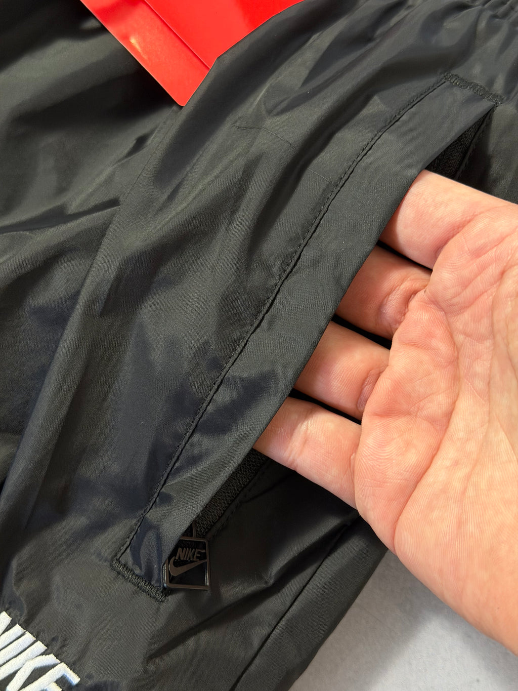 Calça Nike Windrunner Tactel - Preto