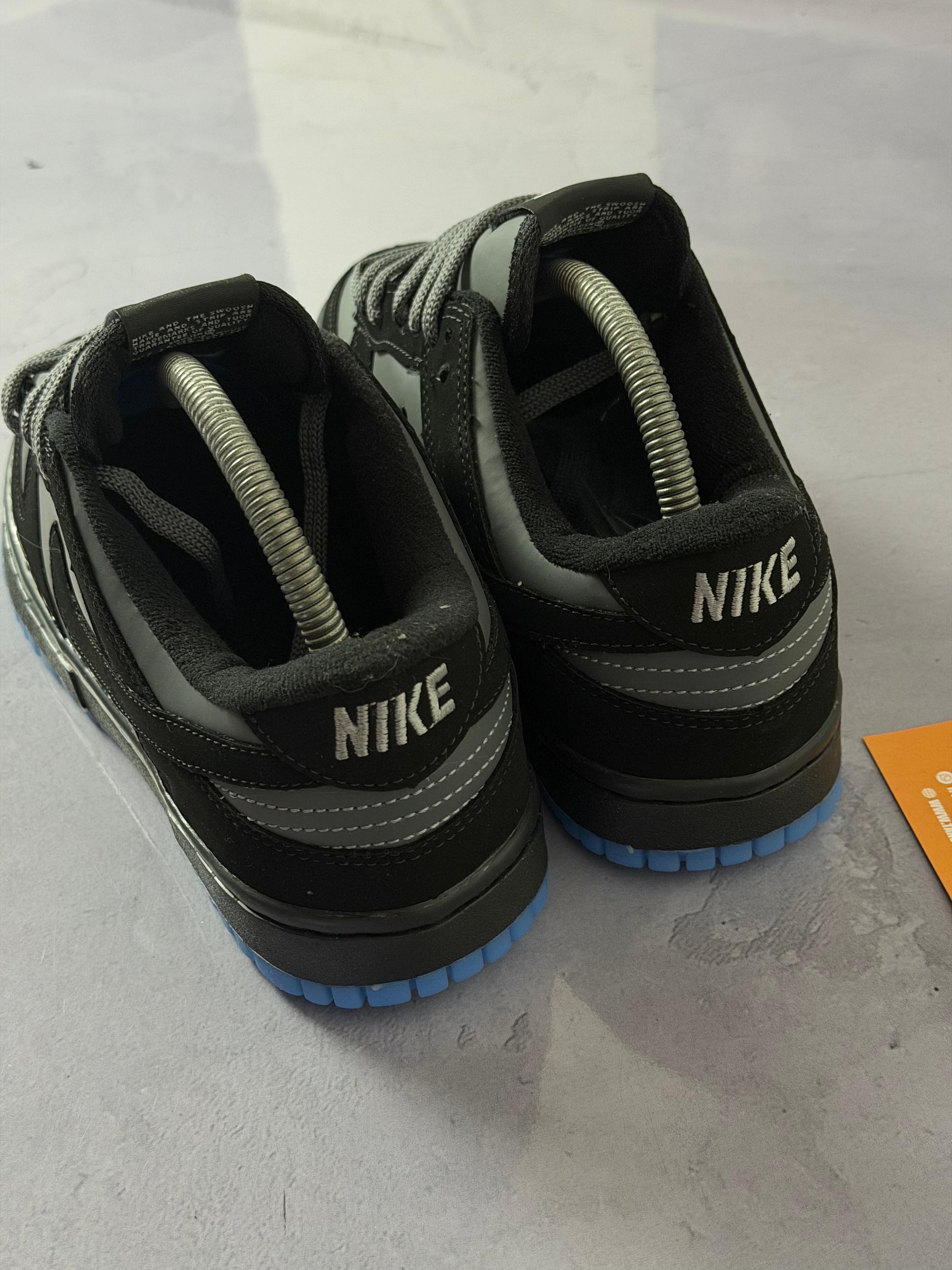Tênis Nike Dunk - Black Blue Camurça