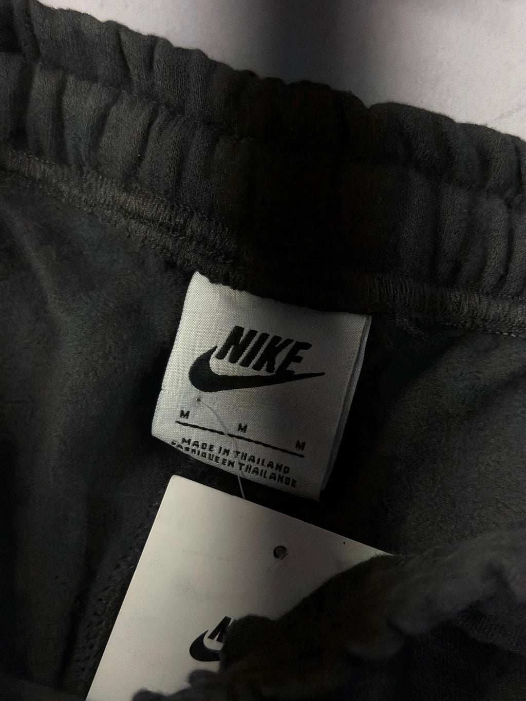 Shorts Moletom Cargo Nike Club - Preto